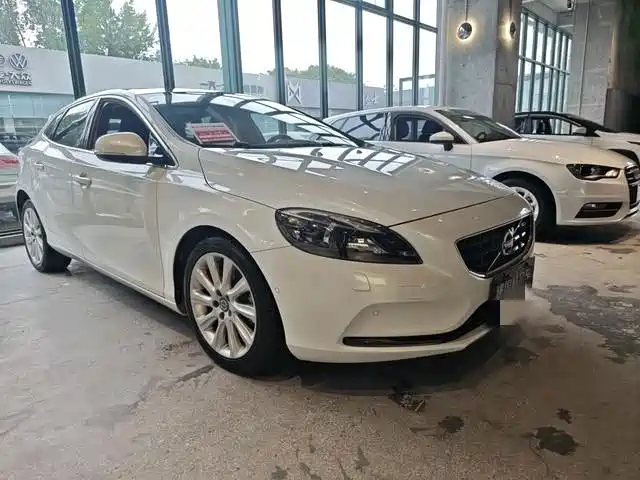 Volvo V40 — миниатюра 3