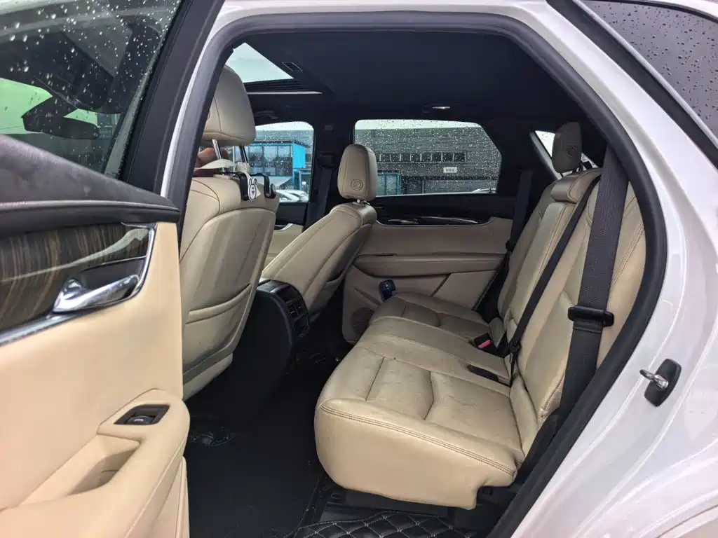 Cadillac XT5 — миниатюра 11