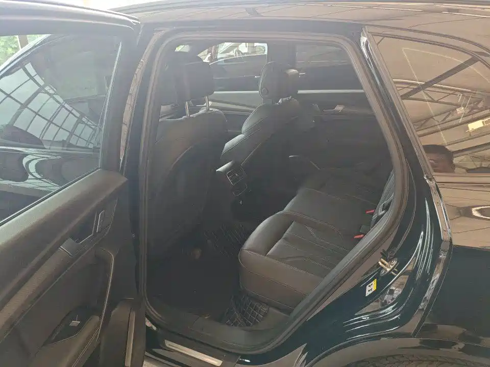 Audi Q5L — миниатюра 4