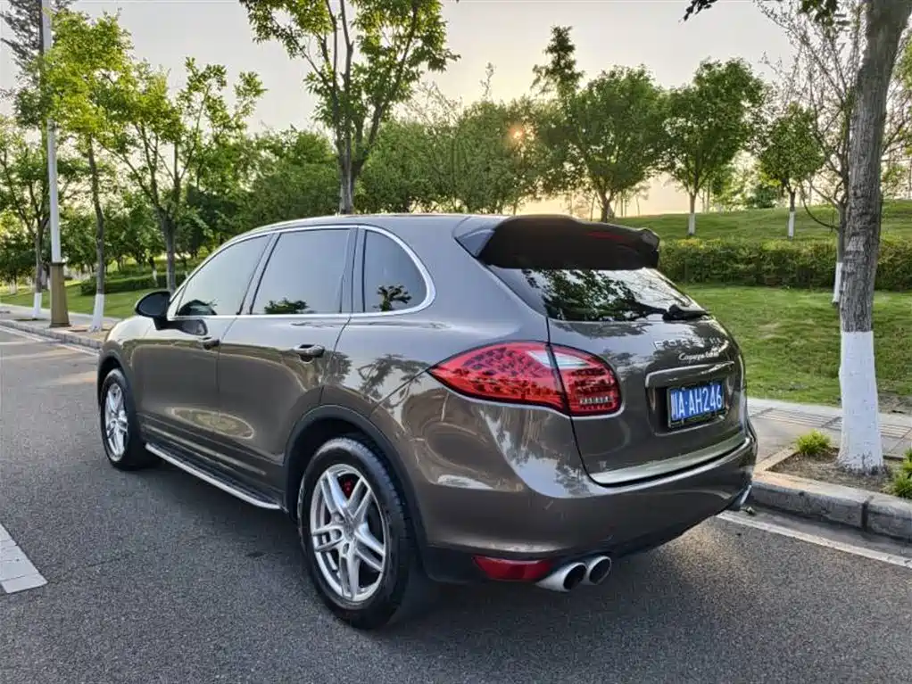 Porsche Cayenne 2011 Cayenne Turbo 4.8T