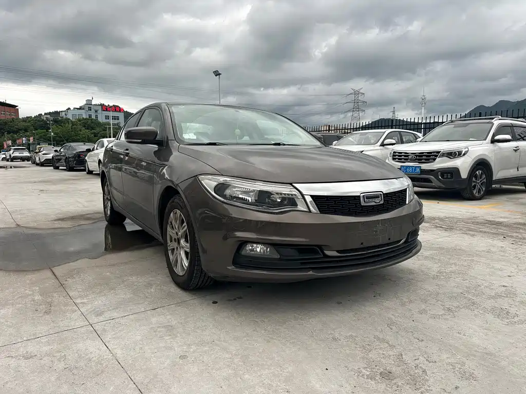 Qoros Qoros 3 — миниатюра 3
