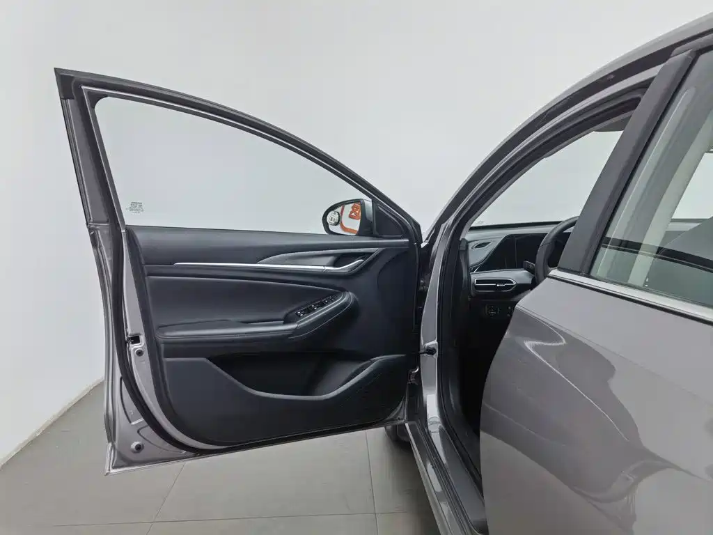 Changan Eado 2022 PLUS 1.6L GDI MT Elite