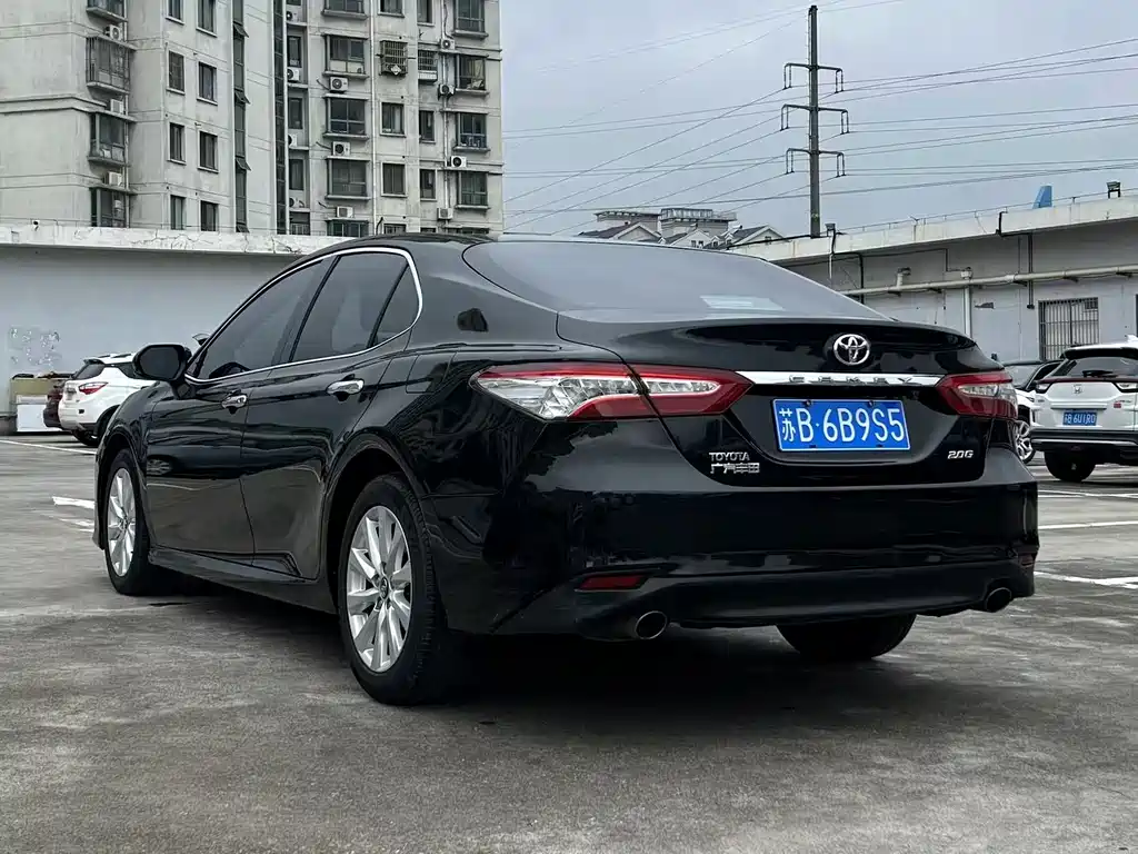 Toyota Camry 2018 2.0G Luxury