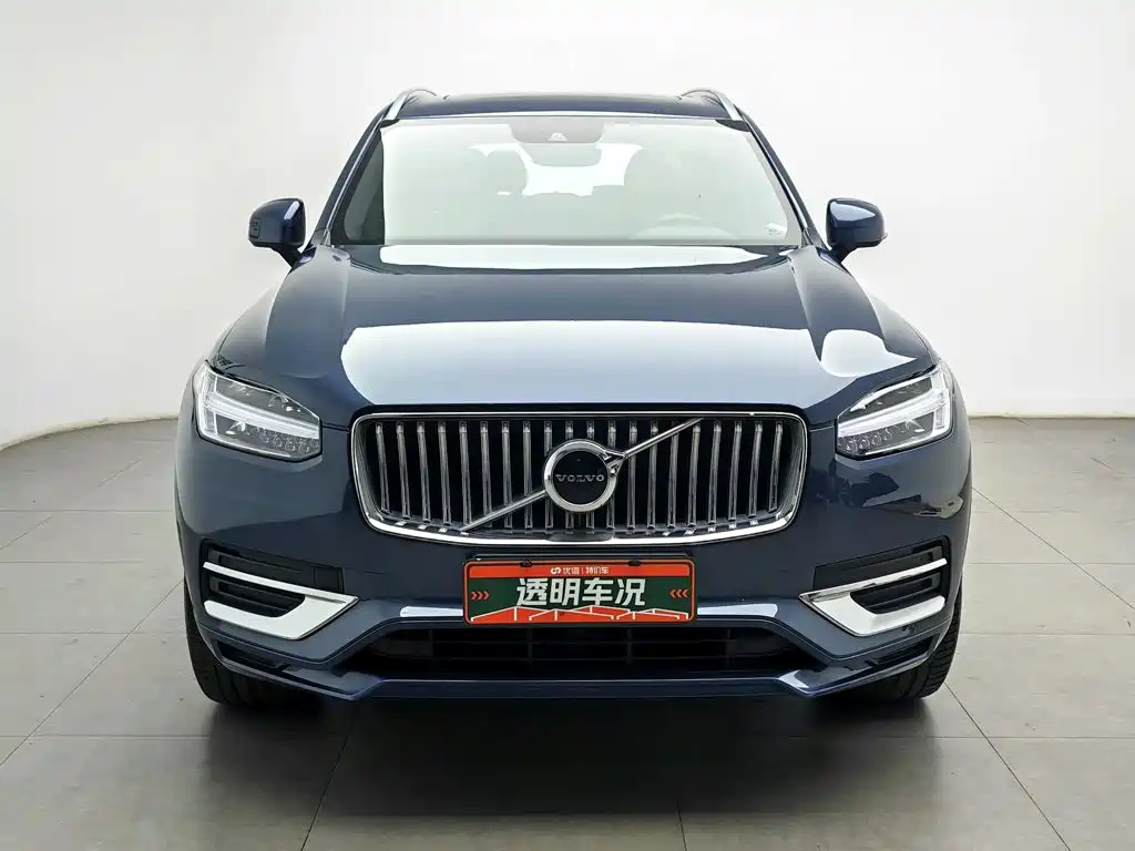 Volvo XC90 2022 B6 Luxury 7 мест