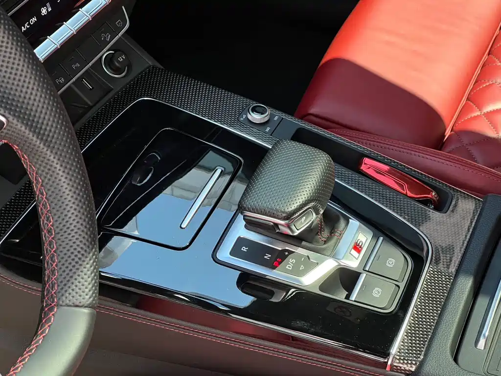 Audi SQ5 — миниатюра 5