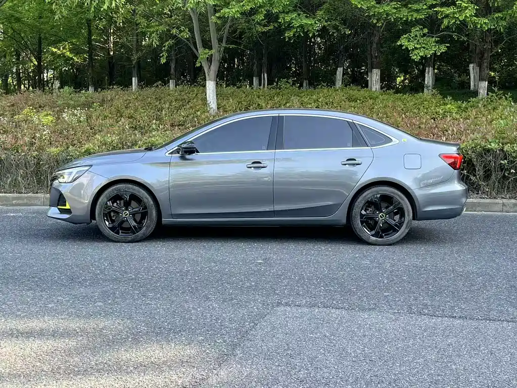 Roewe i6 MAX 2020 300TGI AT Smart Drive