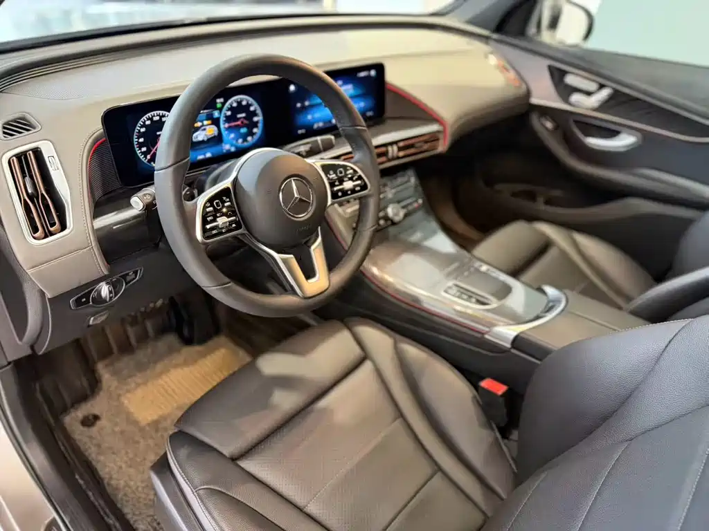 Mercedes-Benz EQC — миниатюра 3
