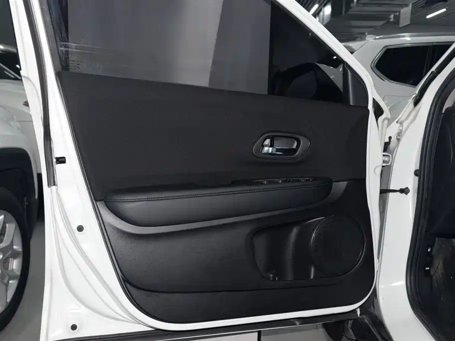 Honda Vezel 2017 1.5L CVT Comfort