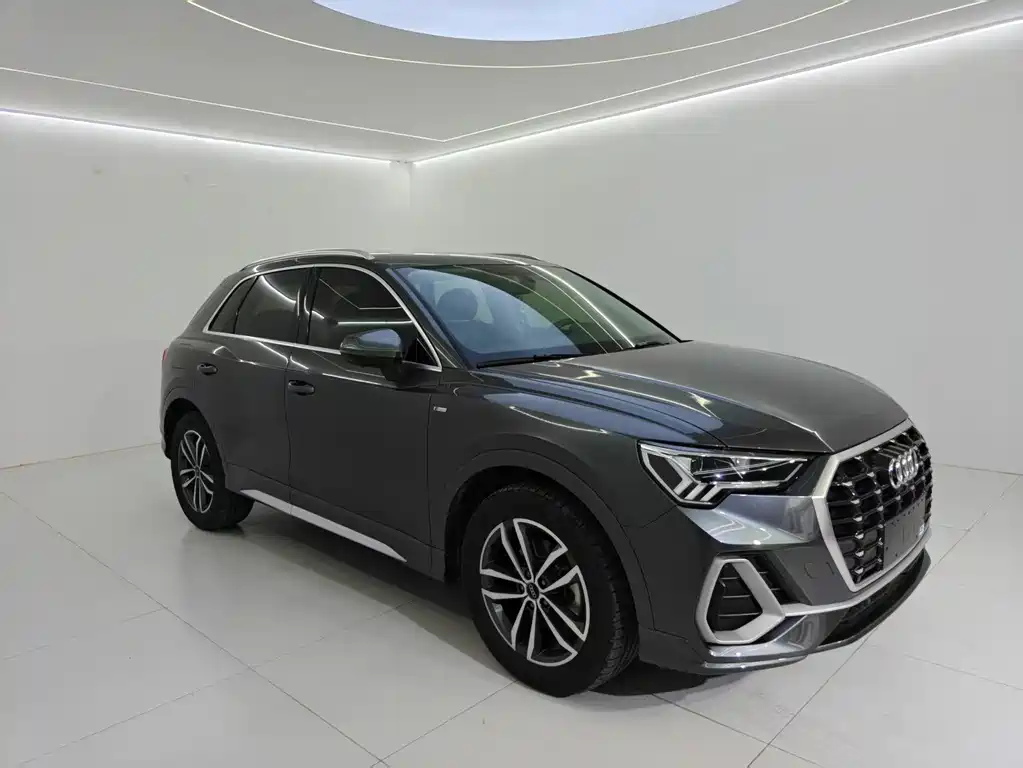 Audi Q3 2022 35 TFSI