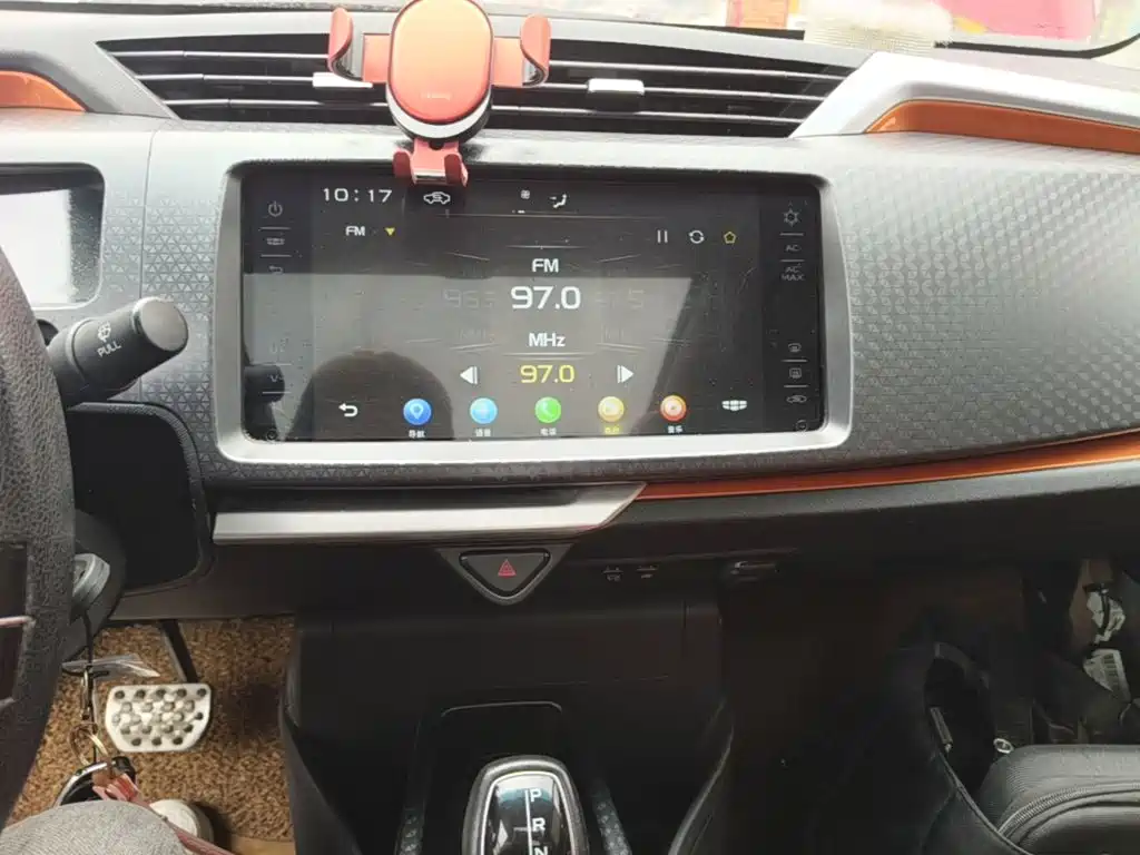 Geely Vision X1 — миниатюра 13