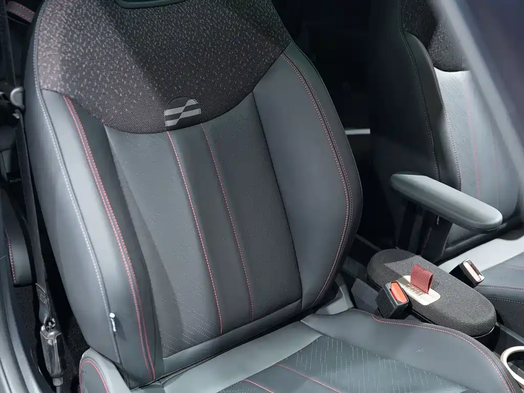 MINI MINI COOPER EV — миниатюра 10