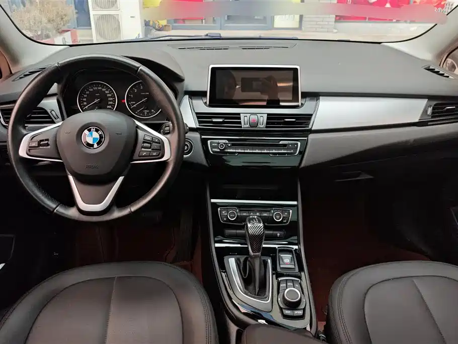 BMW 2 SERIES STATION WAGON