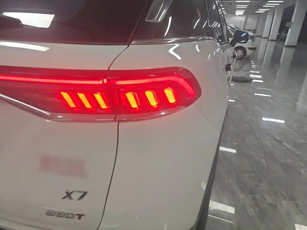 BAIC X7 — миниатюра 8