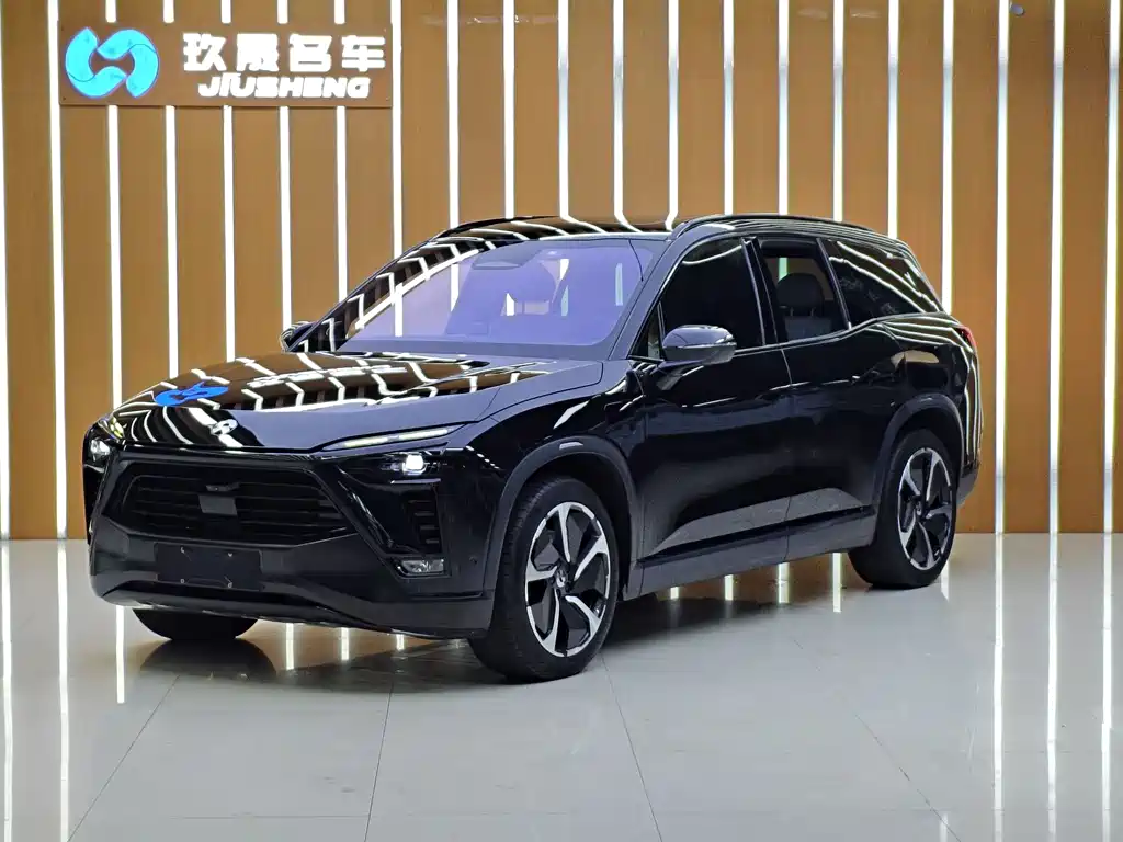 NIO ES8