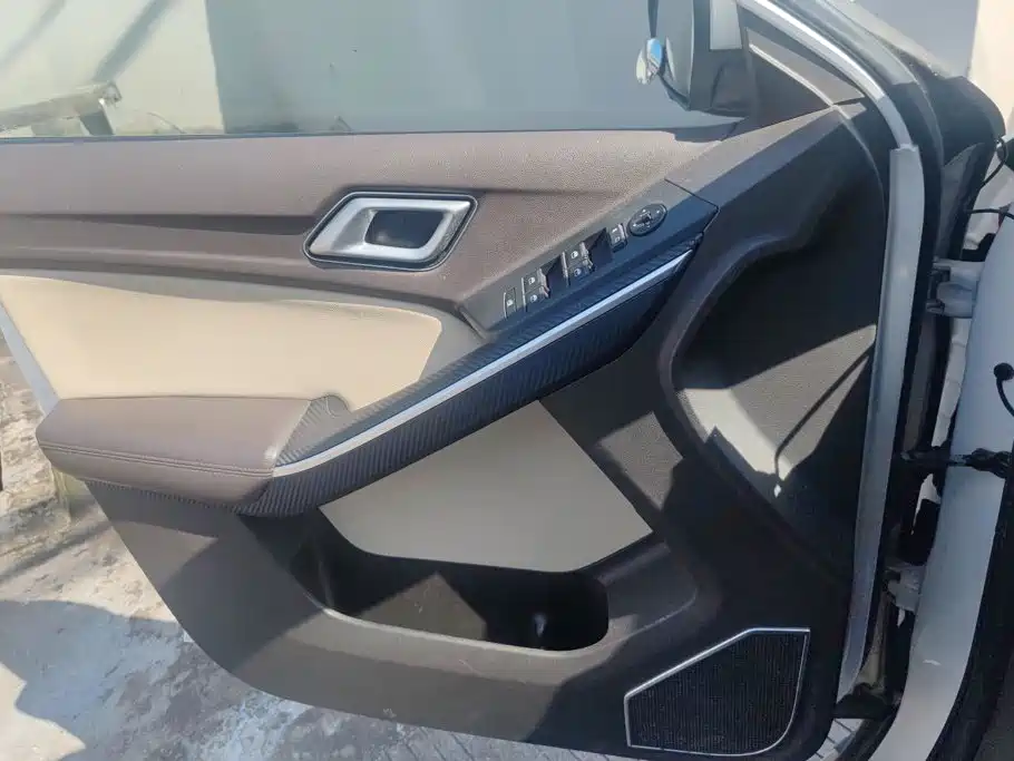 JMC Yusheng S330 — миниатюра 7