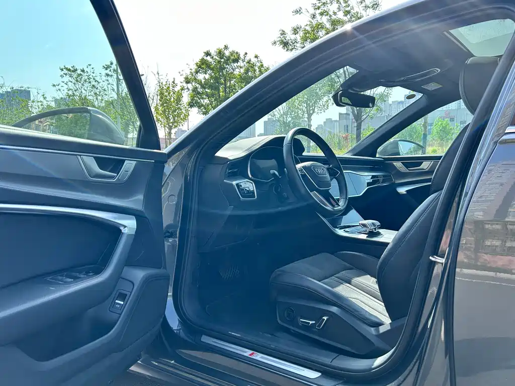 Audi A6L 2024 45 TFSI