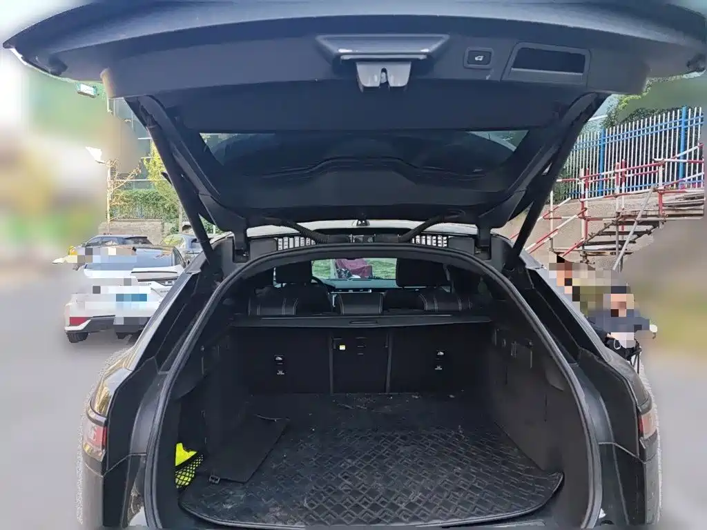 Land Rover Velar — миниатюра 15