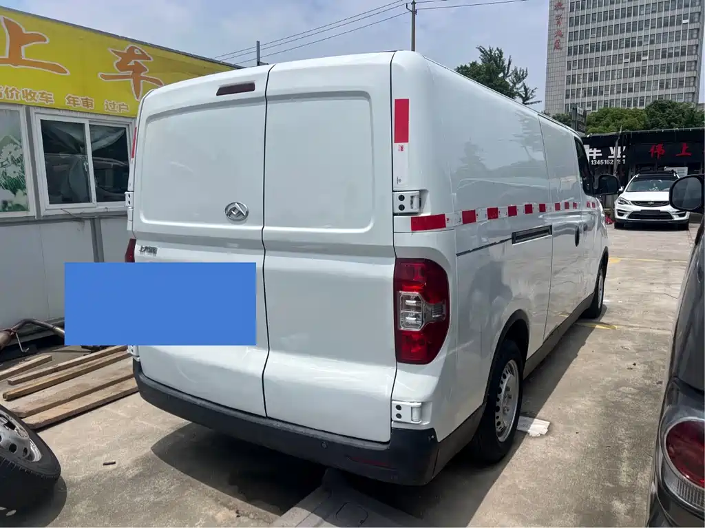 Maxus EV30