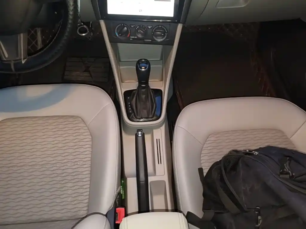 Skoda Rapid — миниатюра 14