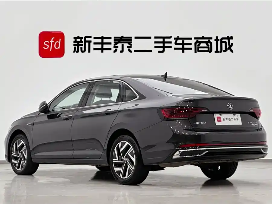 Volkswagen Sagitar 2023 300TSI DSG