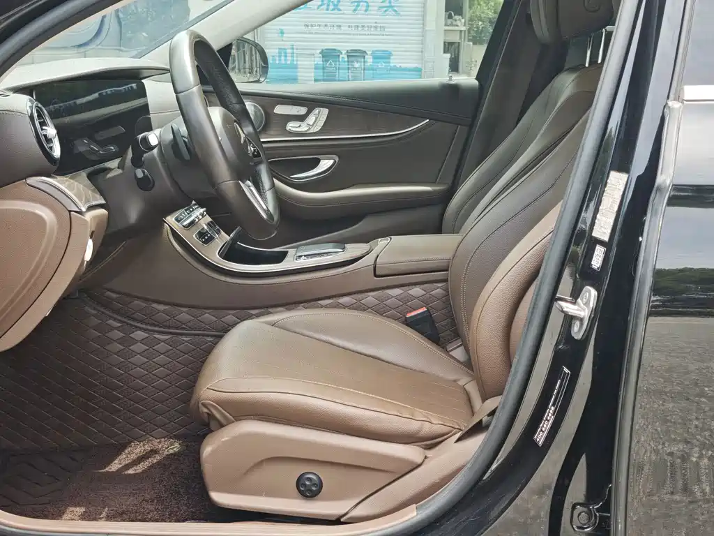 Mercedes-Benz E-Class E 2020 E 300 L Fashion