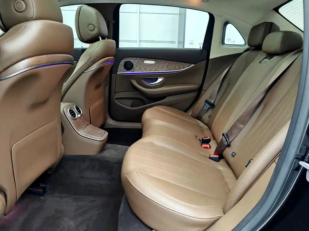 Mercedes-Benz E-Class New Energy — миниатюра 6