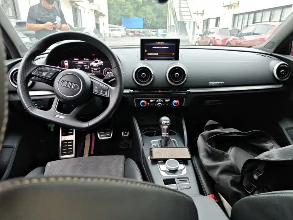 Audi S3 — миниатюра 10