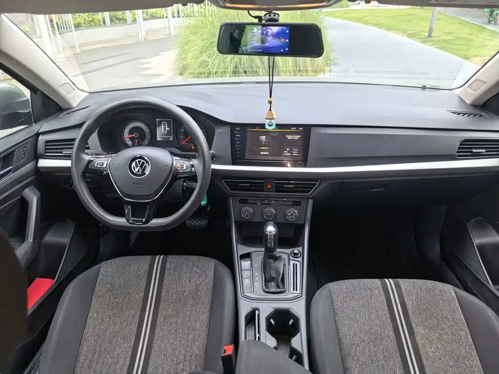 Volkswagen Lavida — миниатюра 10