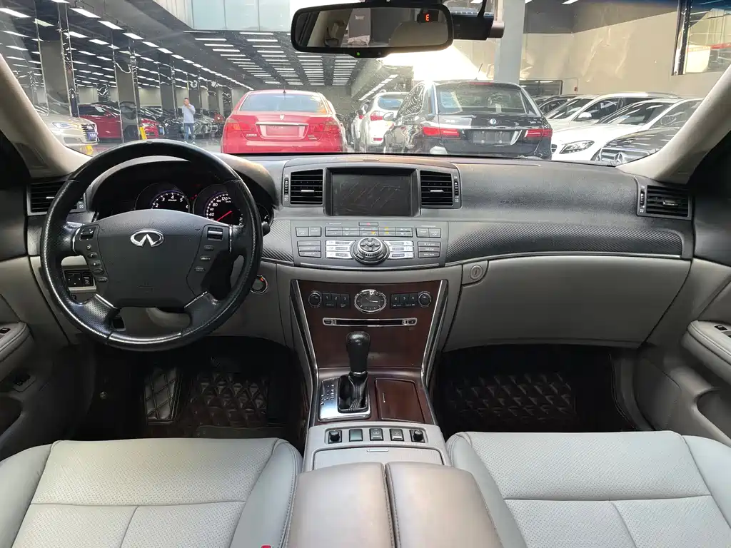 Infiniti M 2008 M35