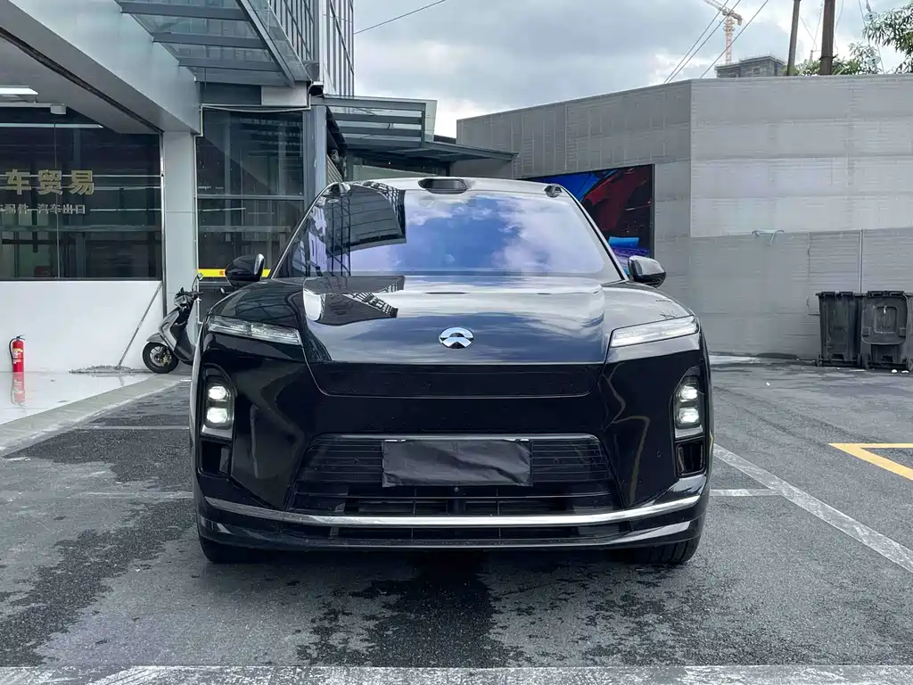 NIO ES8 2026 мест Executive Luxury