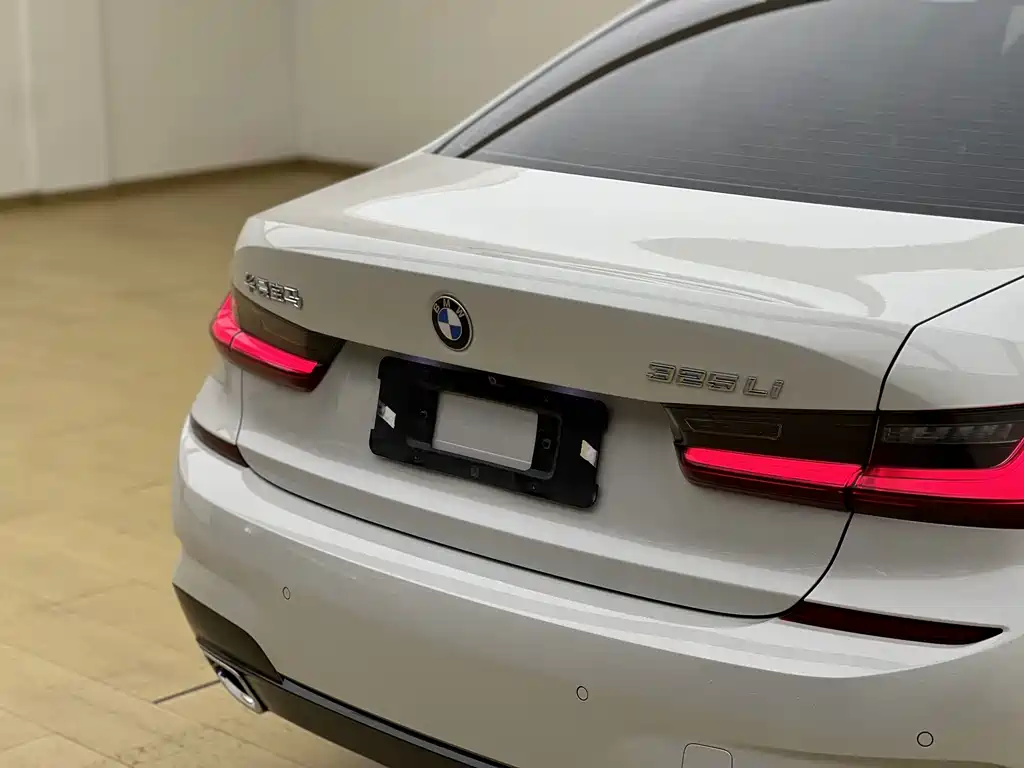 BMW 3 Series — миниатюра 22