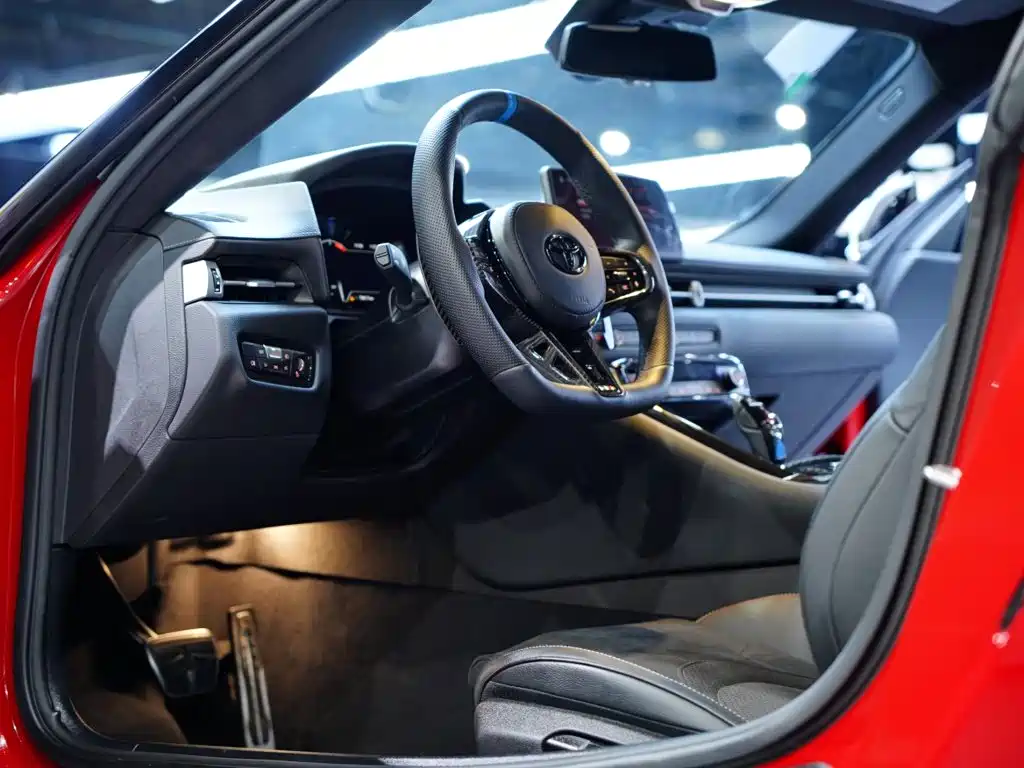 Toyota Supra — миниатюра 14