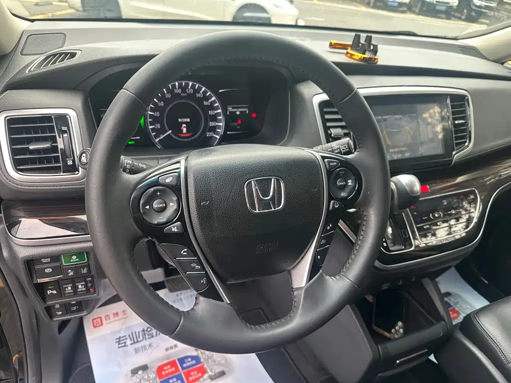 Honda Odyssey — миниатюра 6