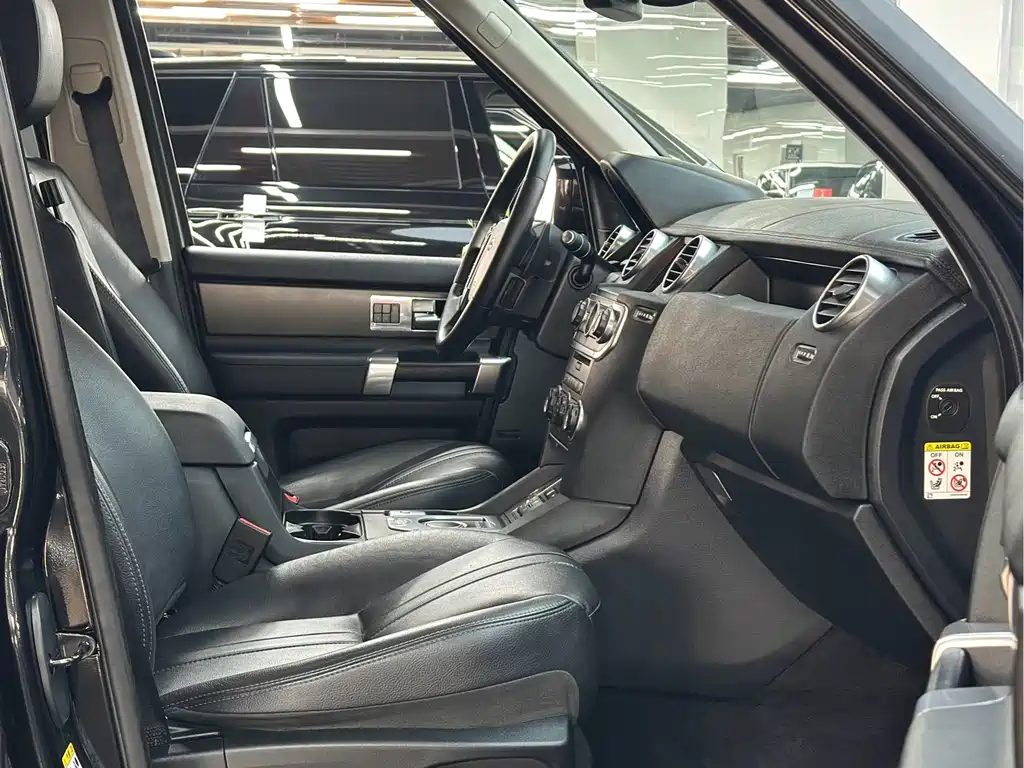 Land Rover Discovery 2016 3.0 SC V6 HSE