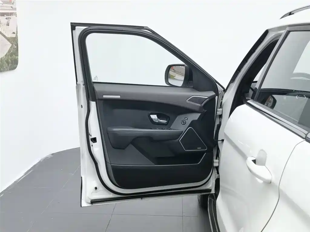 Landwind X7 2015 2.0T Flagship