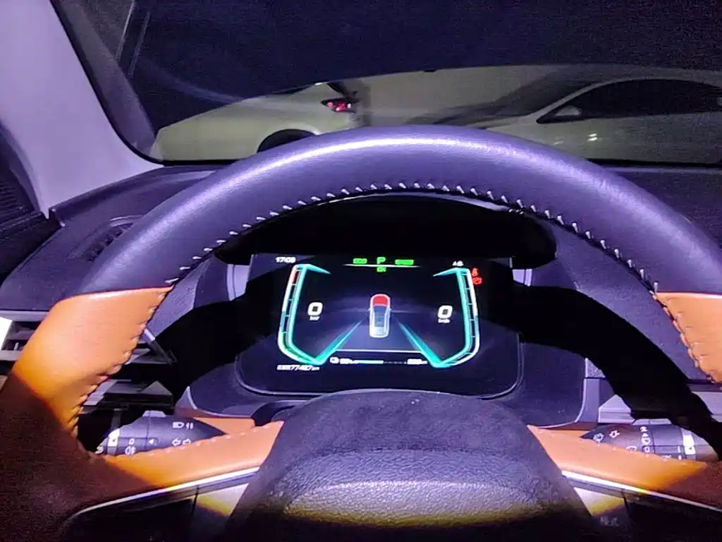 BYD e2 — миниатюра 8