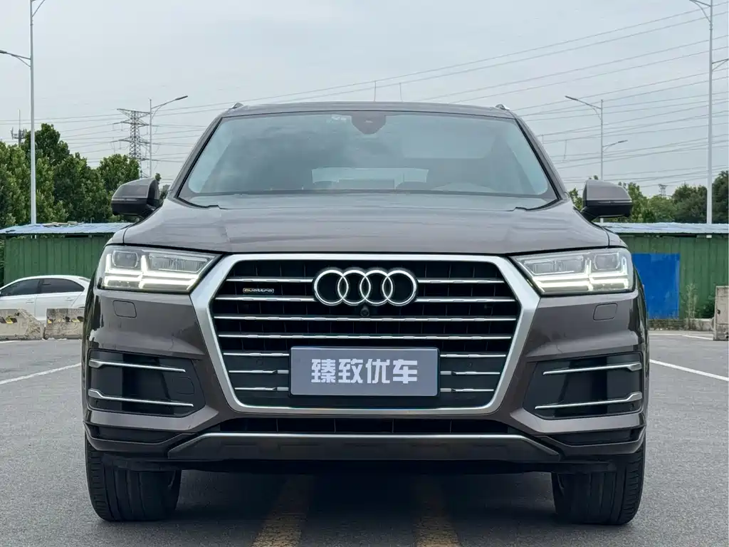 Audi Q7 2019 45 TFSI Comfort