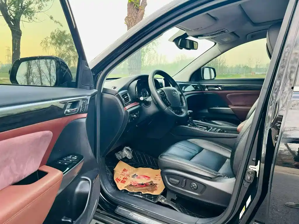 GAC GS8 2017 320T Luxury Smart Connect ( мест)