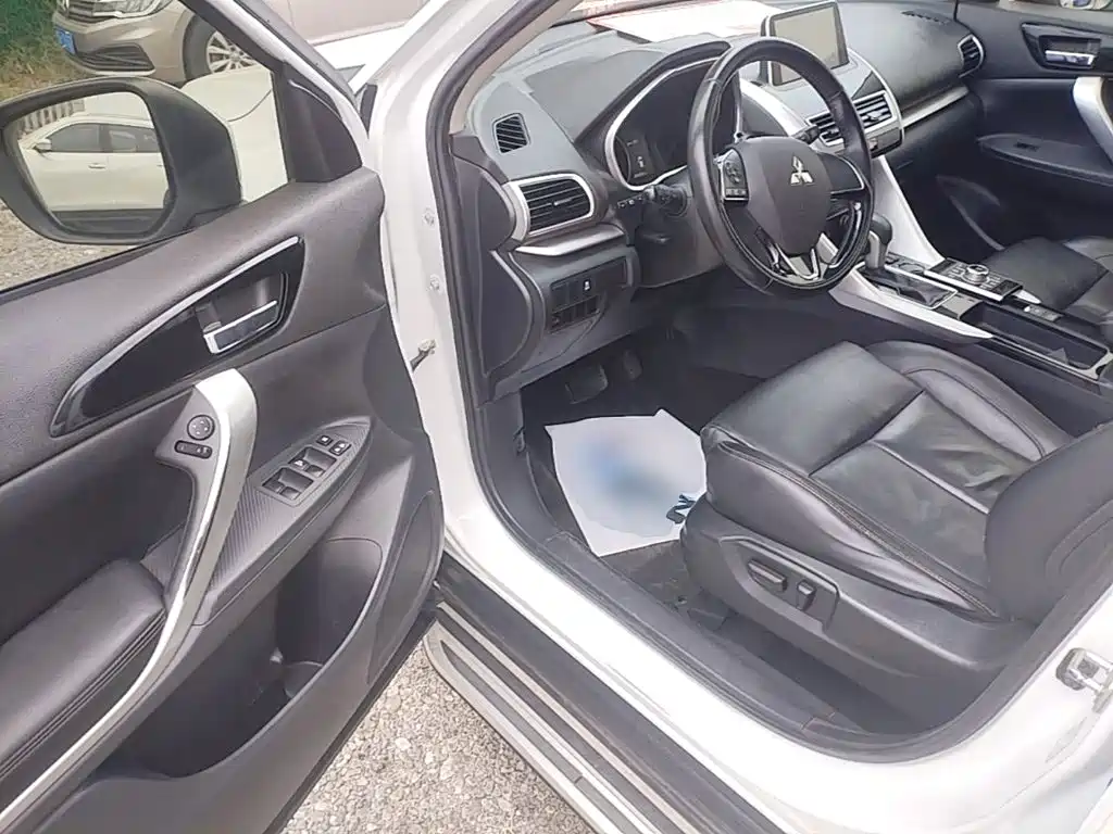 Mitsubishi Eclipse Cross — миниатюра 16