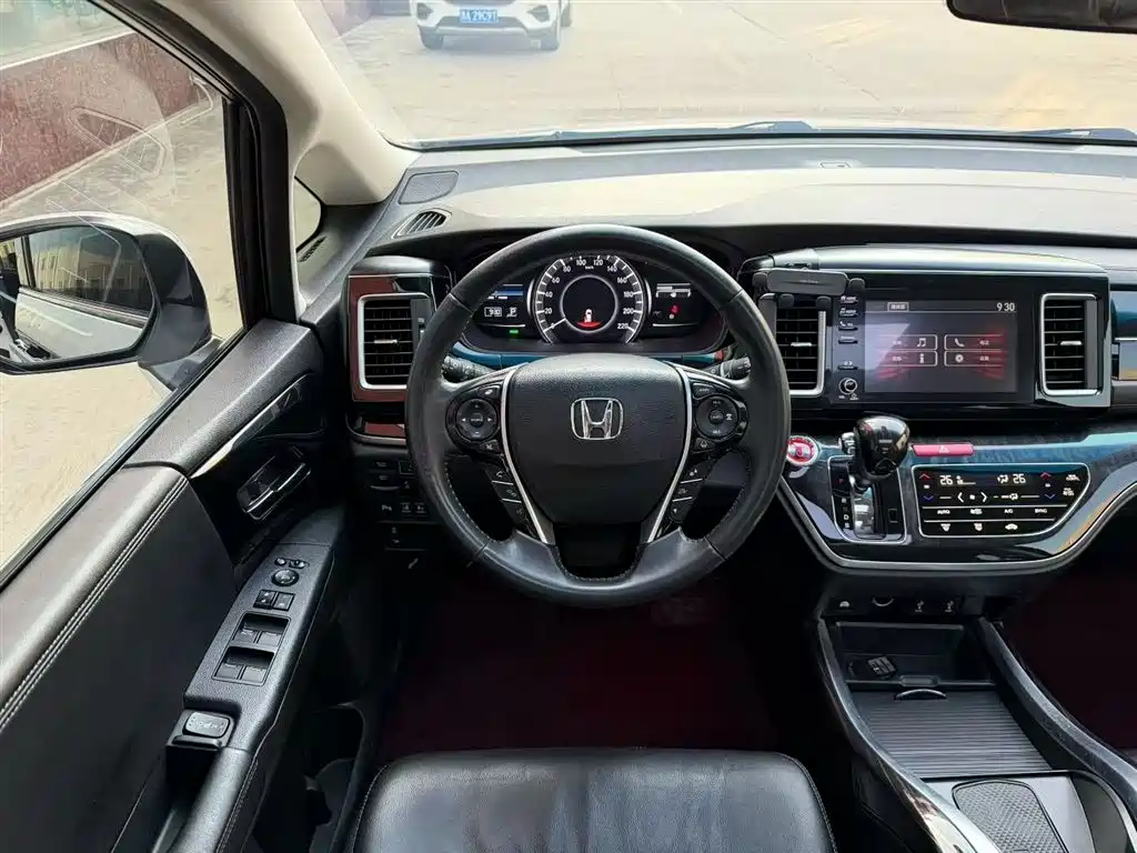 Honda Elysion 2019 2.0L Luxury