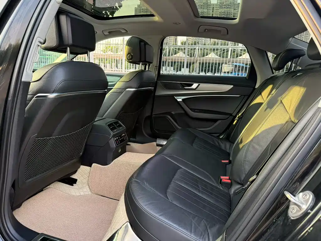 Audi A6L — миниатюра 6
