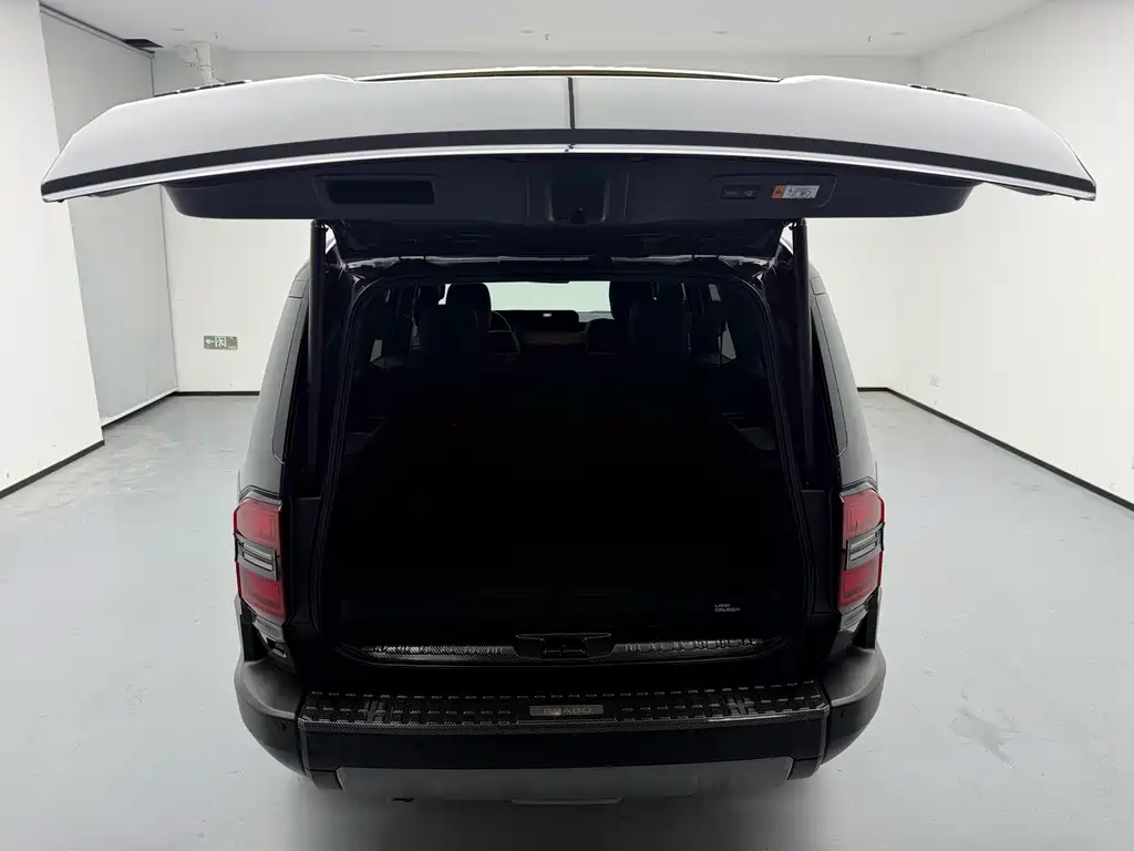 Toyota Prado — миниатюра 15