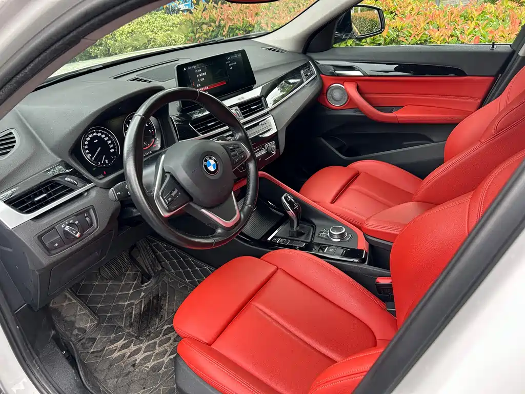 BMW X2 2021 sDrive20i M