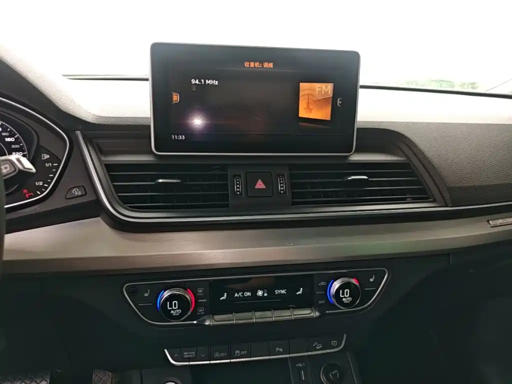 Audi Q5L — миниатюра 13