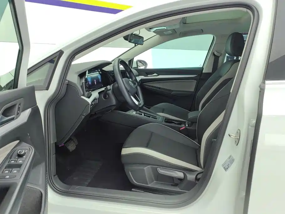 Volkswagen Golf — миниатюра 9