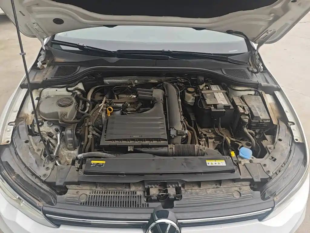 Volkswagen Golf — миниатюра 20