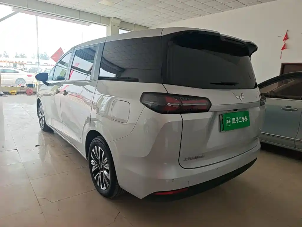 Wuling Xingguang 730 New Energy — миниатюра 5