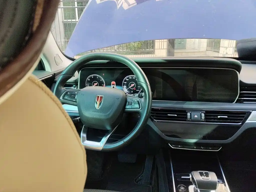 Hongqi Hongqi HS5 — миниатюра 6