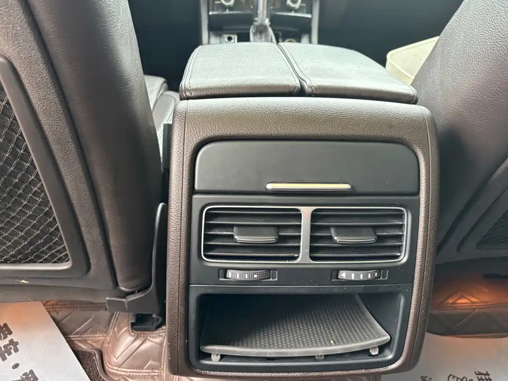 Volkswagen Touareg — миниатюра 29