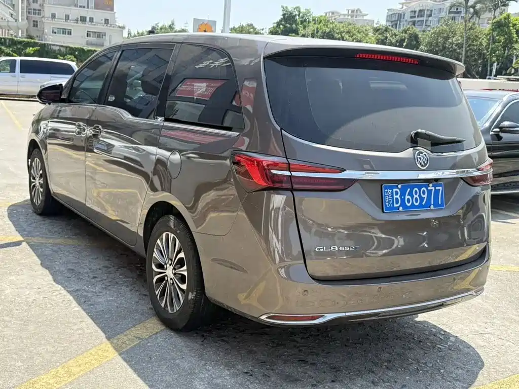 Buick GL8 — миниатюра 4